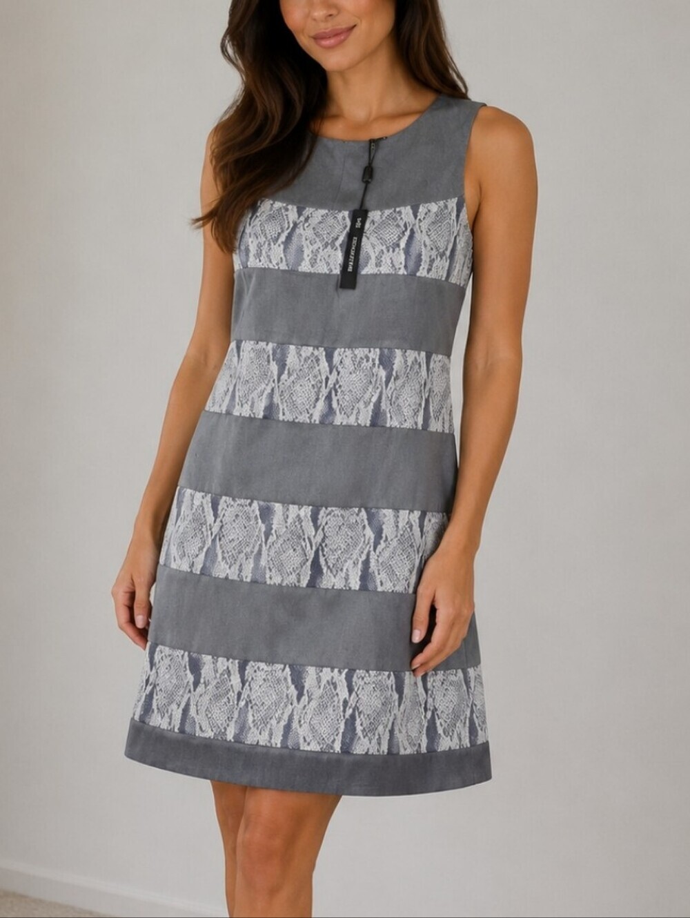 Samuel Dong ~Woman Size L~ Gray Bodycon A-Line Sleeveless Lined Dress NWT.